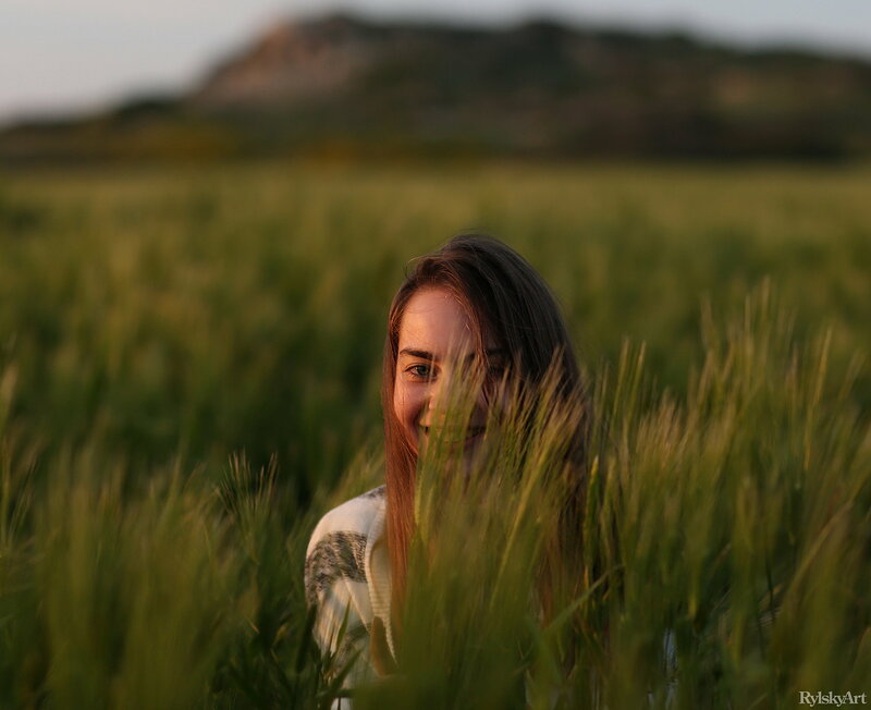 Дина, 24